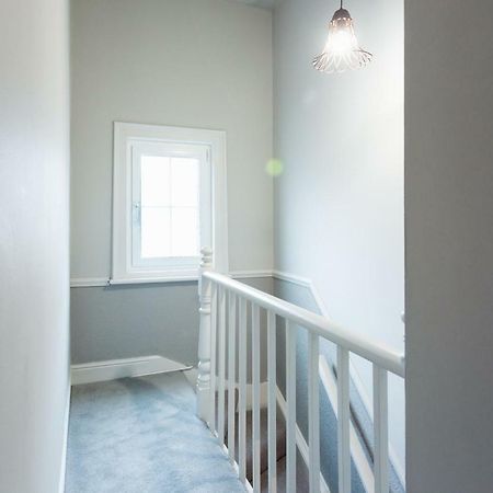 فيلا يوركفي 53 Wellington Street المظهر الخارجي الصورة